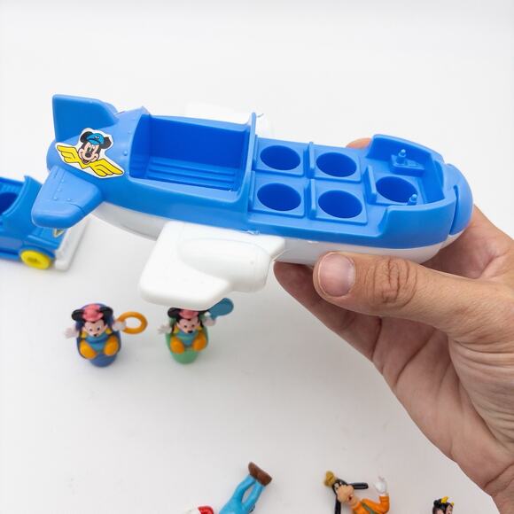 VTG 1987 Arco Disney Mickey’s Airport Airplane With Lot Of 10 Figures + Car - Picture 9 of 15